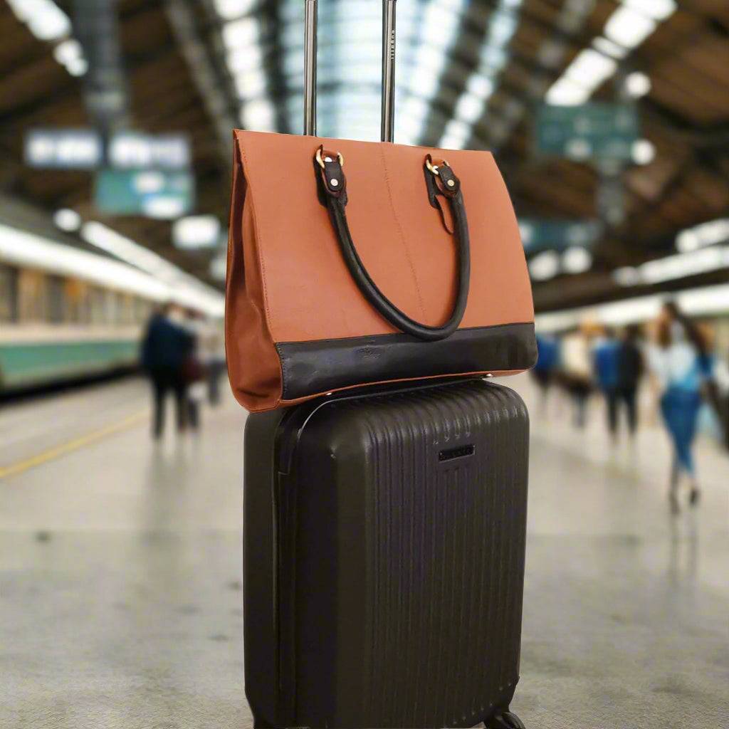 The Signature 17" Leather Laptop Bag, Brown